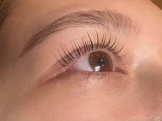 マツエク・マツパ Eyelash Salon Mooo 千葉店所属・笹岡 朋夏のマツエク・マツパデザイン