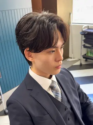 ショート カラー パーマ ヘアアレンジ メンズ 伊藤 陸のヘアスタイル