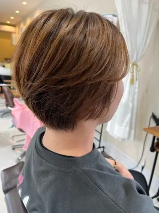 ショート 市川 知樹のヘアスタイル