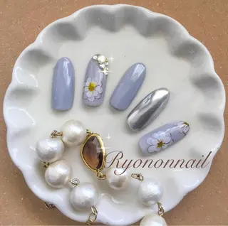 ネイル Ryononnail(リョノンネイル)所属・Ryononnail 上谷典子のネイルデザイン