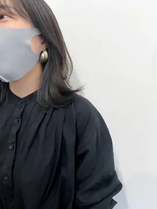 ミディアム カラー THE DAY所属・AKI HASHIMOTOのヘアスタイル