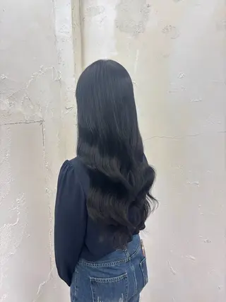 ロング カラー ALPHA りくやのヘアスタイル