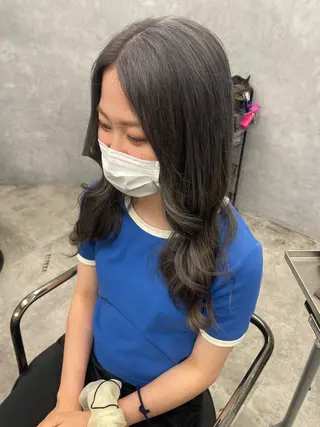 ロング Cielro【 シェイロ 】所属・Cielro/ダブル カラー/西田咲希のヘアスタイル