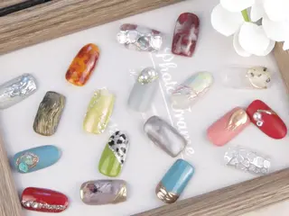 ネイル NAIL Salon IP所属・長谷川 奈緒美のネイルデザイン