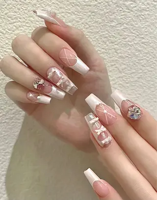 ネイル D-BEAUTY Nailsalonのネイルデザイン