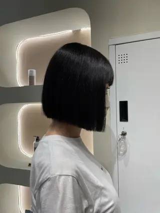 ショート カラー ワンホンレイヤー 福岡天神RAIRAのヘアスタイル