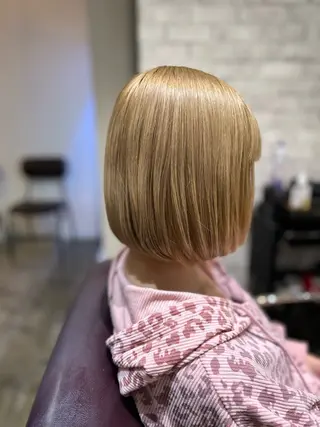 ショート カラー 縮毛矯正／髪質改善 🌟mizukiのヘアスタイル