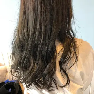 ロング カラー うる艶カラー 🫶🏼💭mikaのヘアスタイル