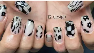 ミディアム ネイル 12 designのネイルデザイン