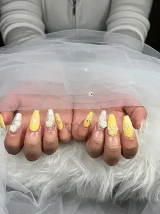 ネイル Mio_ Noiranailのネイルデザイン