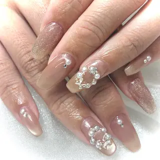ネイル Nail salon s.k.所属・Nailist. emiのネイルデザイン