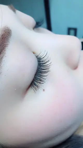 マツエク・マツパ 横浜Bob美容師🤎 ERINAのヘアスタイル