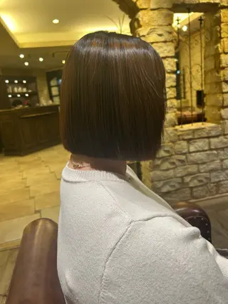 ショート Mei /オリーブ カラー/アレンジのヘアスタイル