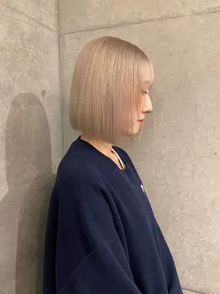 ミディアム カラー レイヤーカットとハイ トーン/HIROKIのヘアスタイル