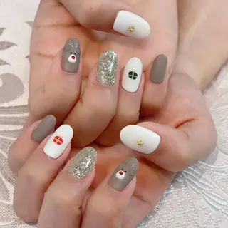 ネイル RAFFINE 月🦋🩵のネイルデザイン