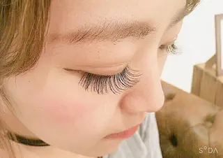 マツエク・マツパ Loy la long所属・Loylalong ロイラロンの眉毛・アイブロウイメージ