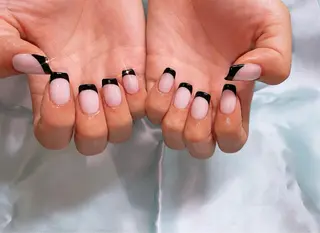 ネイル VIERU 🌈🎀💖のネイルデザイン