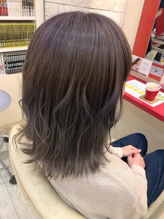 ミディアム カラー ヘアアレンジ 今村公介 ブリーチ特化、派手髪のヘアスタイル