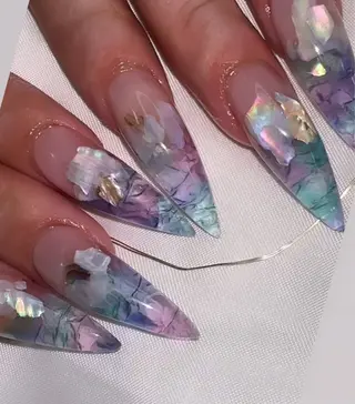 ネイル Nailsalon SKiのネイルデザイン