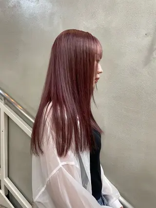 ロング カラー 佐藤 永夏のヘアスタイル