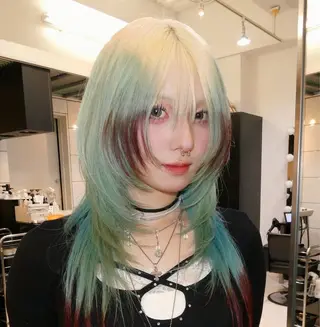 セミロング カラー こだわりハイトーン/ ケアブリーチ/岸のヘアスタイル