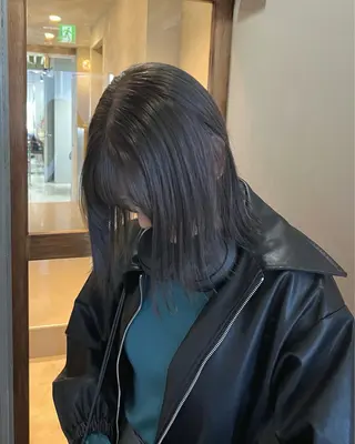 ミディアム カラー akane/ベージュ /オリーブ/ブラウンのヘアスタイル