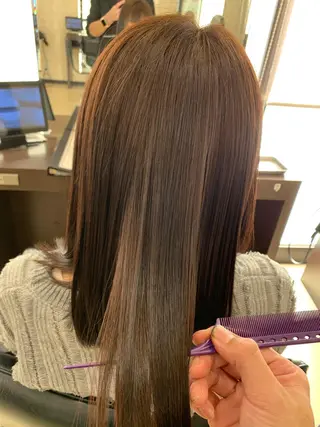 カラー OPERA 赤塚のヘアスタイル