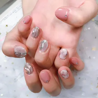 カラー ネイル Q Free nailsのネイルデザイン