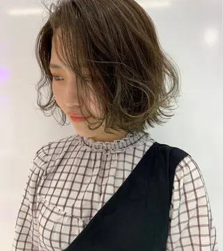 ショート カラー ハッシュカット/ハイ トーン/MANAMIのヘアスタイル