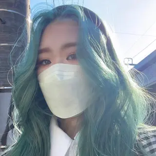 ロング カラー 韓国🇰🇷透明感 ERIのヘアスタイル