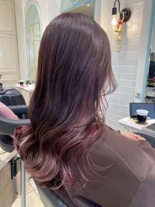 ロング カラー 吉澤 海咲のヘアスタイル