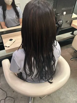 ロング 縮毛•ハイトーン Runaのヘアスタイル