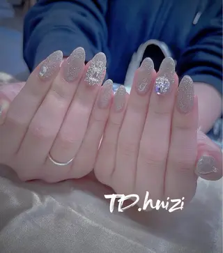 ミディアム めぐみのネイルサロン 惠のネイルデザイン