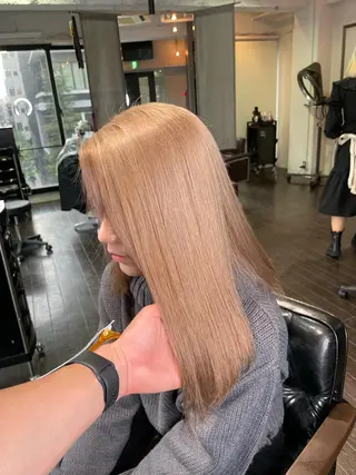 ミディアム カラー Carpe Diem所属・安田和洋 ブリーチカラー特化のヘアスタイル