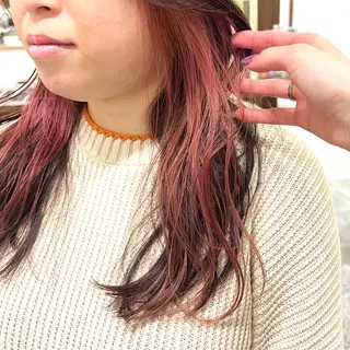 ロング カラー Ami ブリーチ/ハイトーンのヘアスタイル