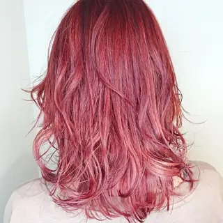 カラー セミロング ブリーチ/ヘアケア/ 艶髪/イギチハルのヘアスタイル