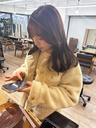 ロング カラー パーマ ヘアアレンジ メンズ キッズ レイヤーカット 🌿透け感カラーのヘアスタイル