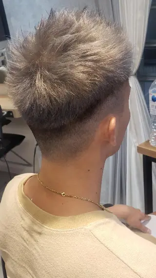 ショート カラー arrow🖤 もえみのヘアスタイル