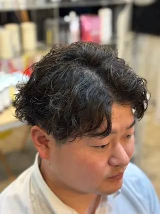 ショート パーマ メンズ ユウト 【メンズ限定】のヘアスタイル