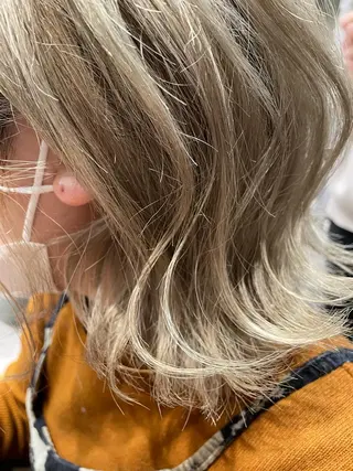 ミディアム 韓国風/オシャレ /縮毛矯正/滝口琴未のヘアスタイル