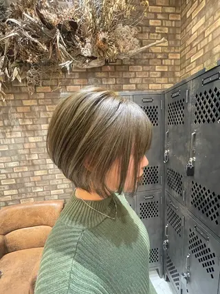 ショート カラー ✨ハイトーン✨ダブル カラー✨シバサキのヘアスタイル