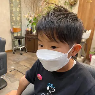 キッズ 野咲き 美容室のマツエク・マツパデザイン