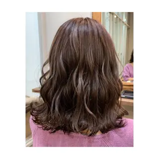 セミロング カラー まちだ ひとみのヘアスタイル