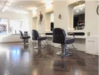 MiND HAiR【マインドヘアー】所属・tomo MiND HAiRのヘアスタイル