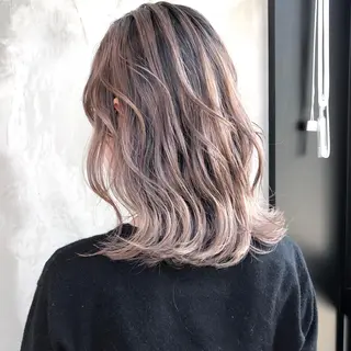 ミディアム カラー ヘアアレンジ TOMO GEEKS代表のヘアスタイル