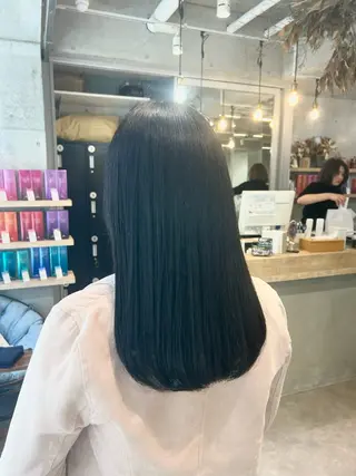 セミロング カラー shiho︎🌟/ 髪質改善カラーのヘアスタイル