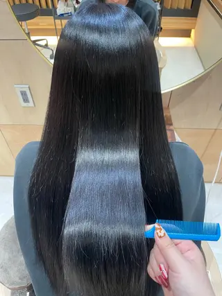 ロング カラー 青木 紗耶のヘアスタイル