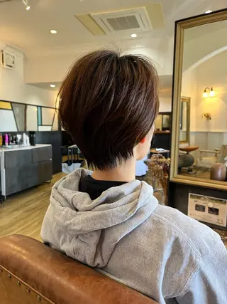 ショート 上坪 あずさのヘアスタイル