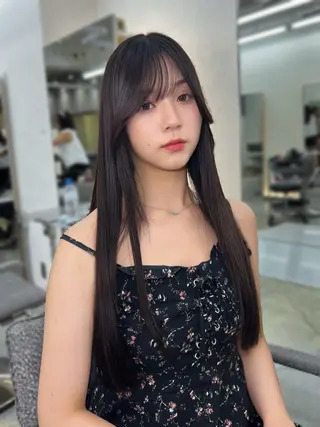 ロング カラー 柔らかブラウン/顔周 りレイヤー♡ユウシのヘアスタイル