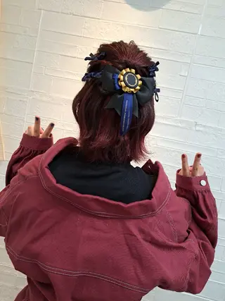 ヘアアレンジ 💜𝑳𝑼𝑵𝑨 🌻母良田愛美🌻のヘアスタイル